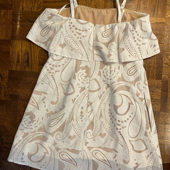 BCBGMAXAZRIA dress, removable straps - Picture 2 of 4